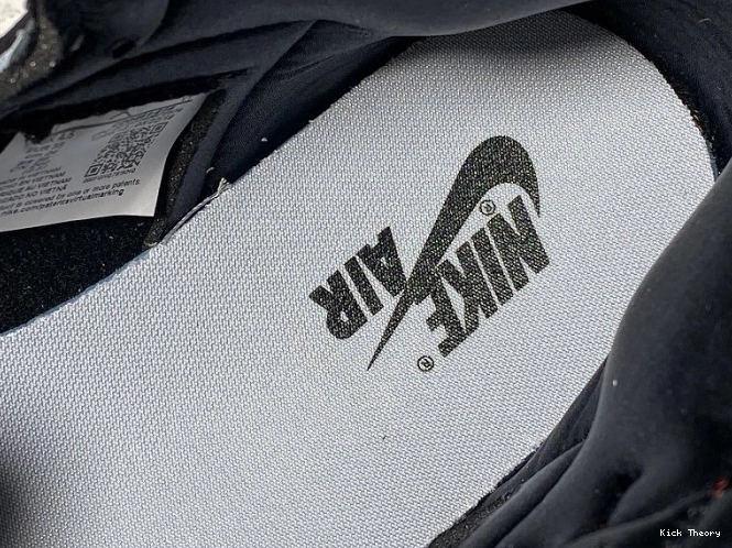 Kick Theory Retro 1 Black Satin Jordan Toe CD0461-016 High Air 0702